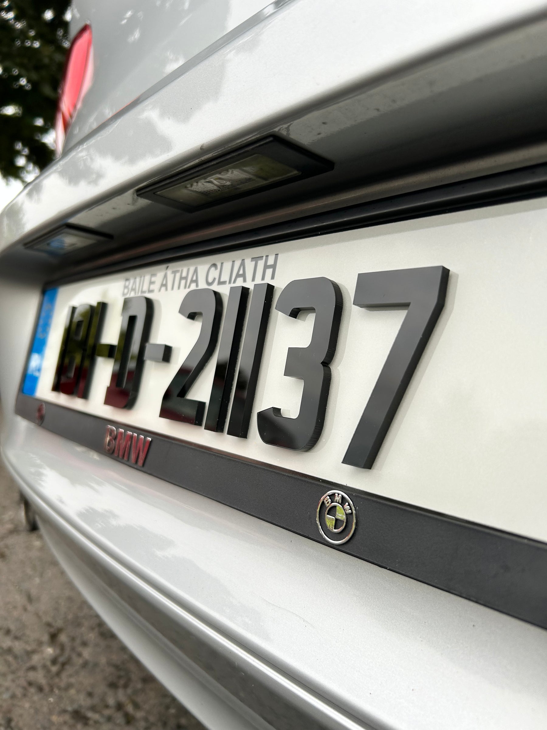 Durability of 3D/4D Number Plates