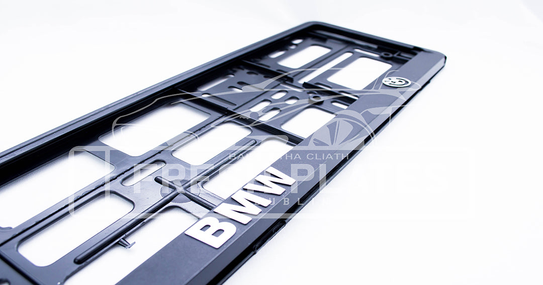 Cadre de plaque d'immatriculation BMW (x2) modèle 3D